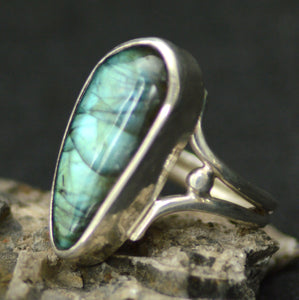 Labradorite Gemstone Art Nouveau Sterling Silver Ring