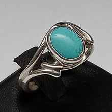 Load image into Gallery viewer, Arizona Turquoise Gemstone Ring