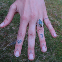 Load image into Gallery viewer, Chrysocolla Gemstone Copper Mineral Ring
